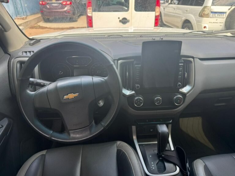 WhatsApp Image 2025-10-10 at 09.54.18