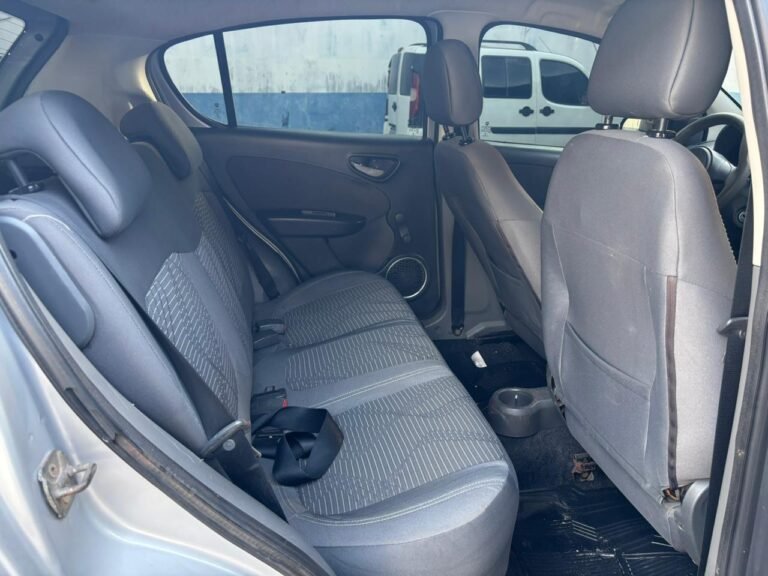 WhatsApp Image 2025-10-14 at 17.15.56 (1)